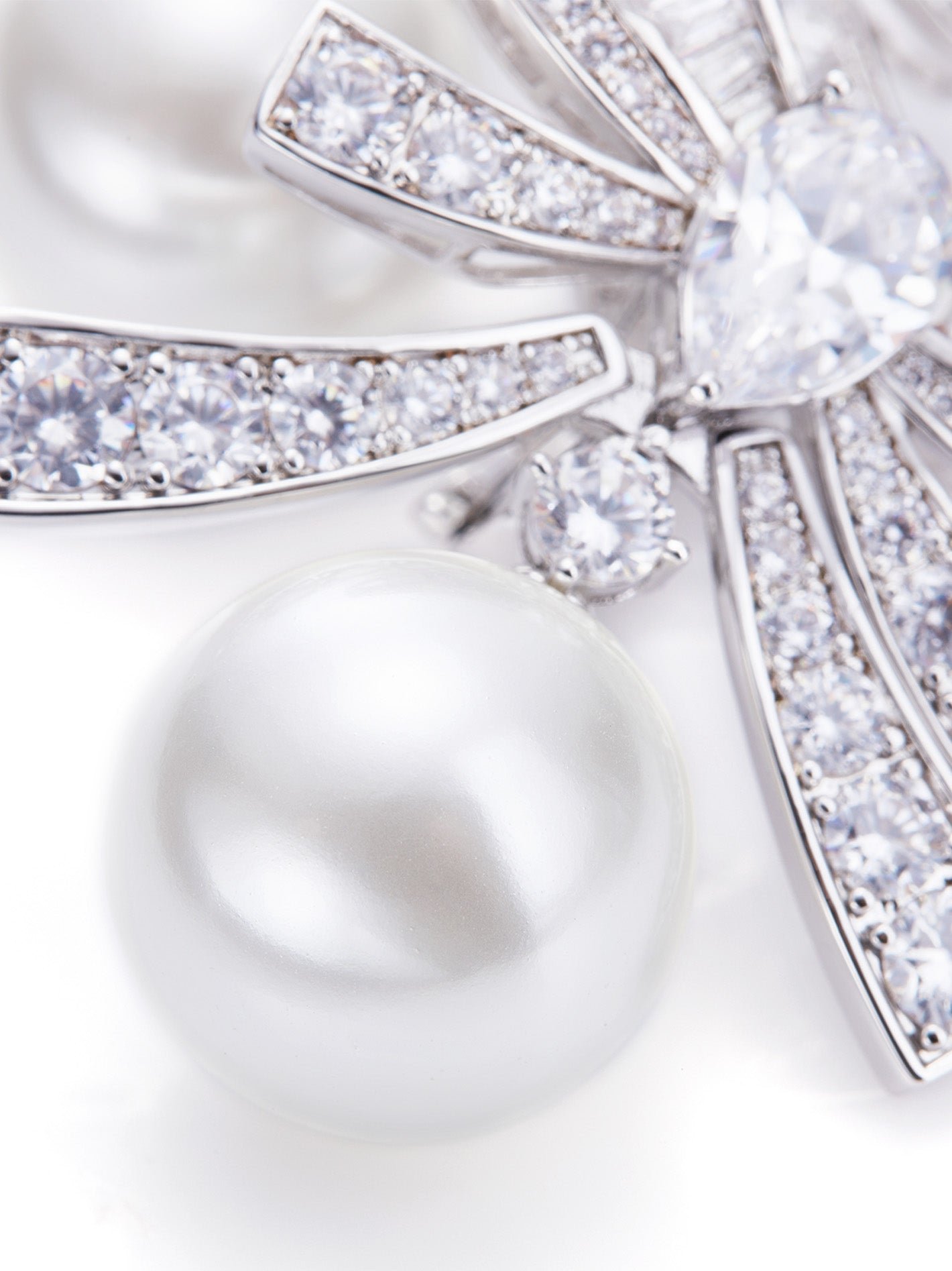 Alysa Earrings - Image 3